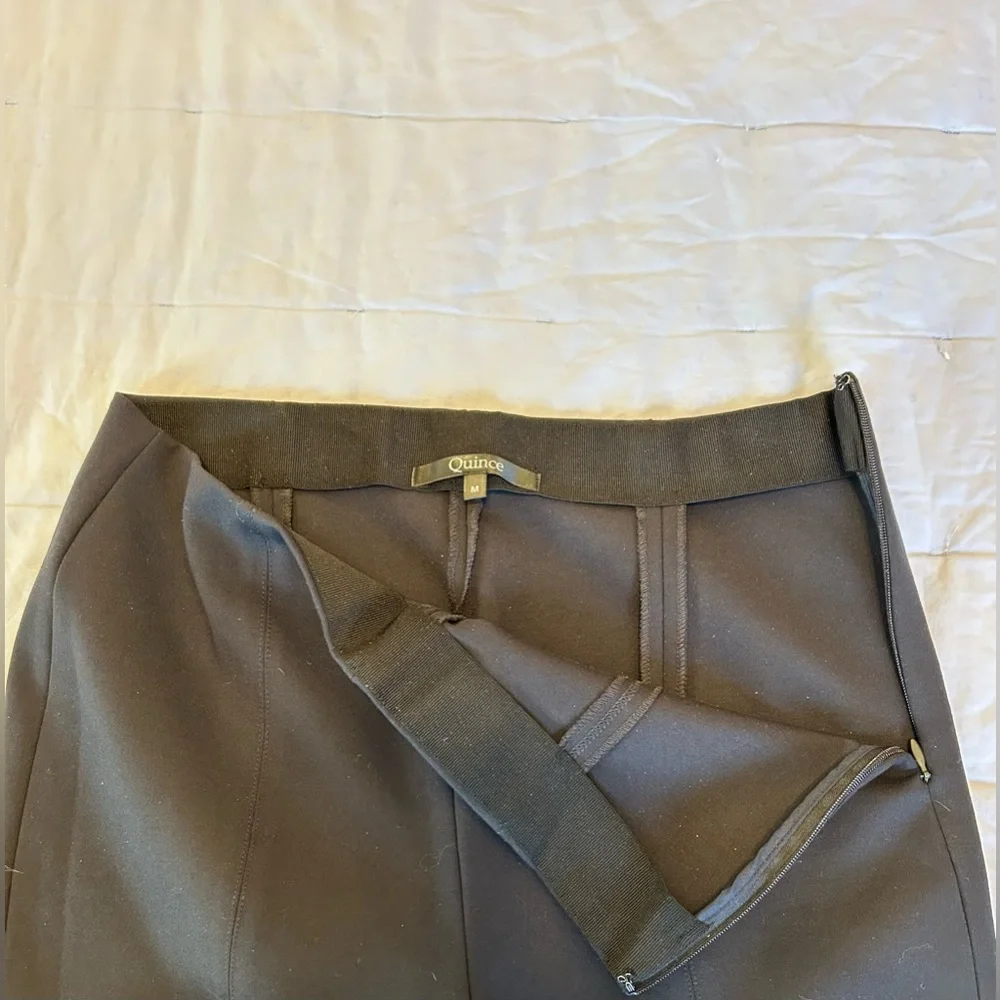Quince SZ 8 Navy Ponte ultra stretch Pintuck Ankle Pants -NWOT - Never Worn! - Picture 11 of 13